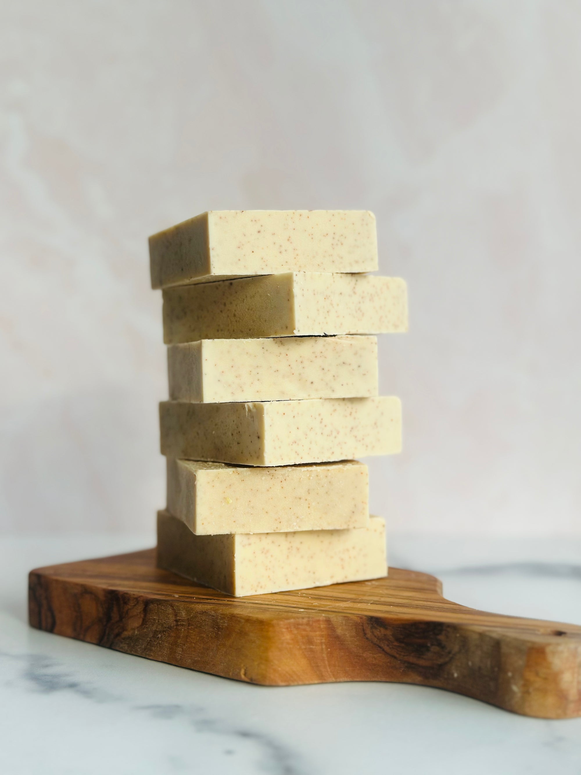 White Tea   & Walnut Exfoliant Moisturizing Cream Bar Soap