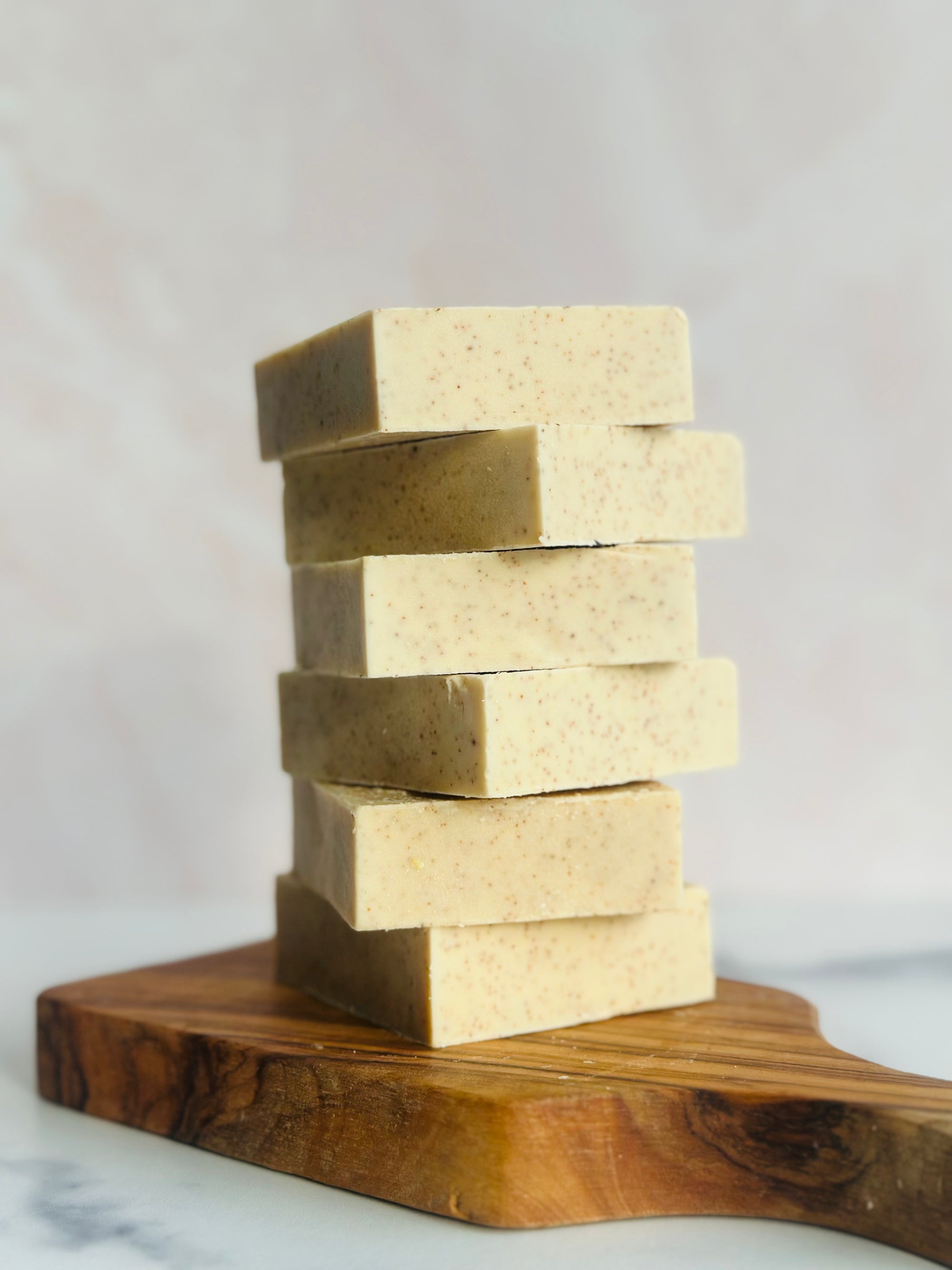 White Tea   & Walnut Exfoliant Moisturizing Cream Bar Soap